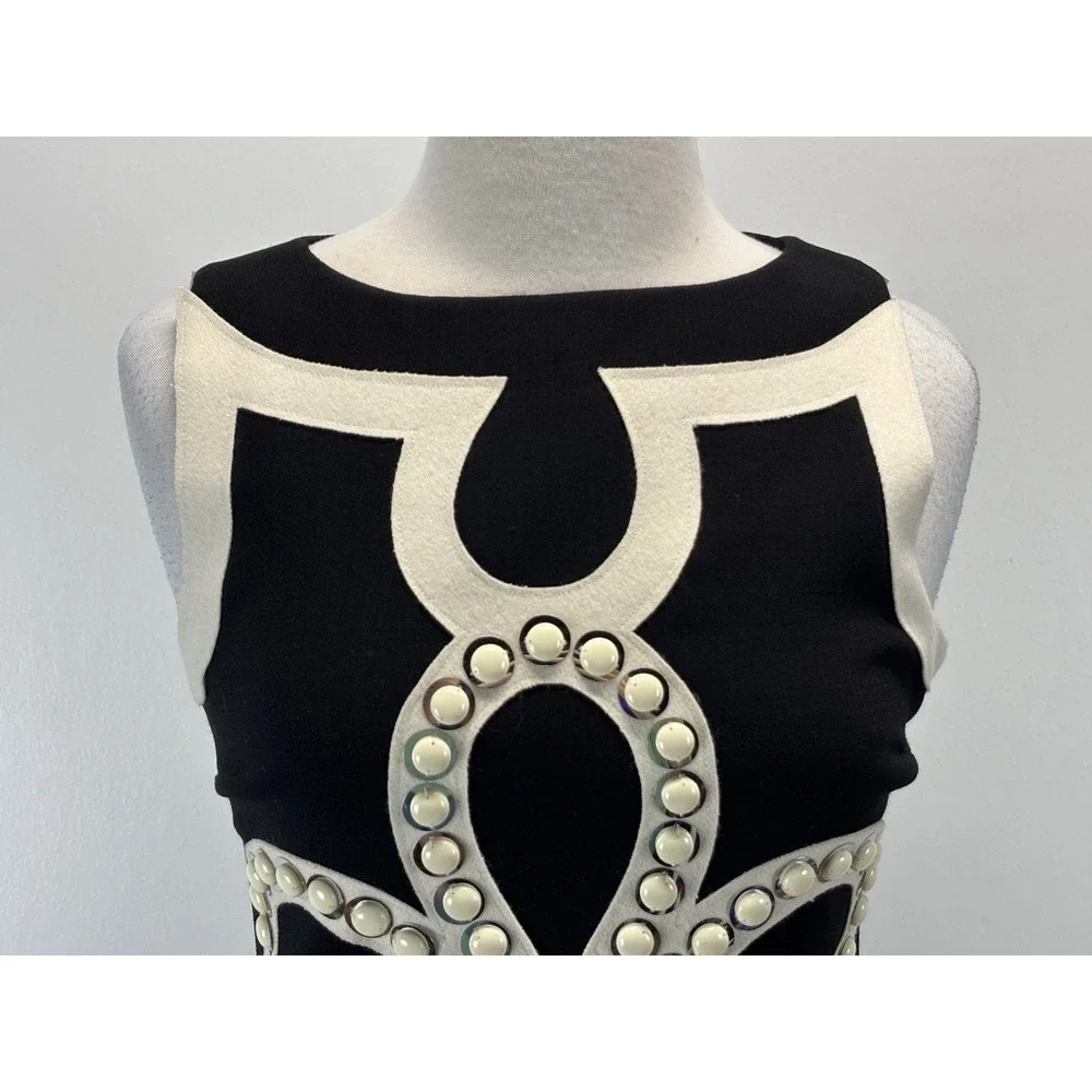 Tory Burch zipper does